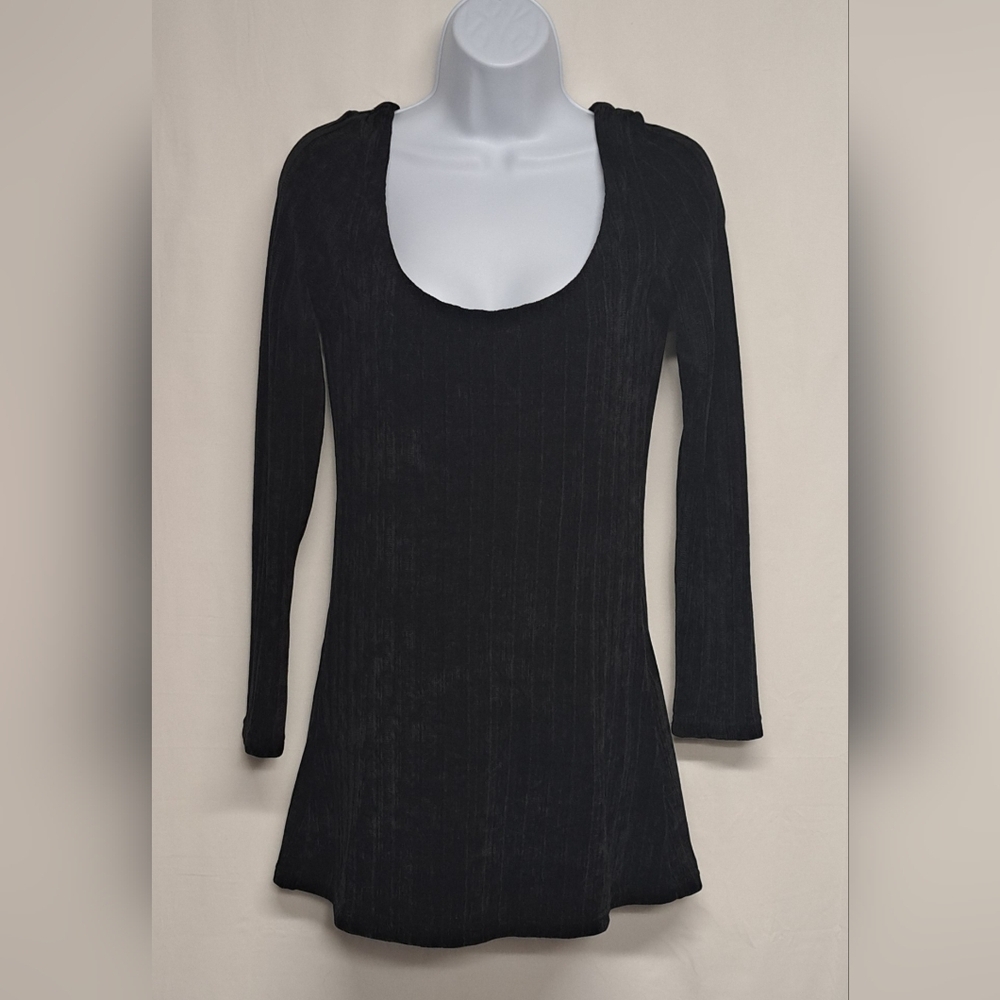 Kendall & Kylie XS Long Sleeve Ribbed Knit Sweater Tunic Length Soft Feel